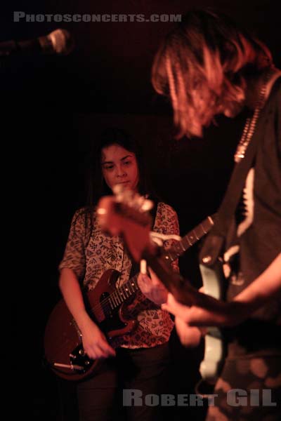 DILLY DALLY - 2016-01-19 - PARIS - La Mecanique Ondulatoire - 